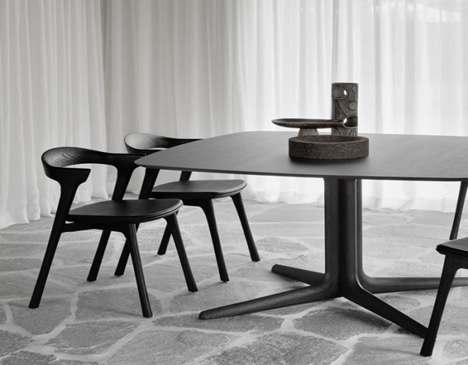 Minimalist Black Dining Chairs