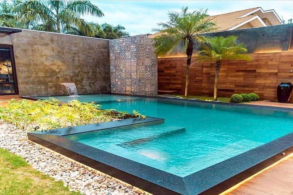  Open-Side Landscape Pool