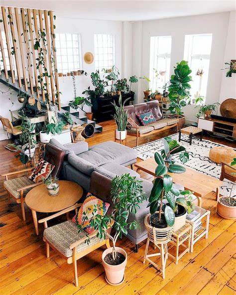 Plants-themed Living Room Decor Idea