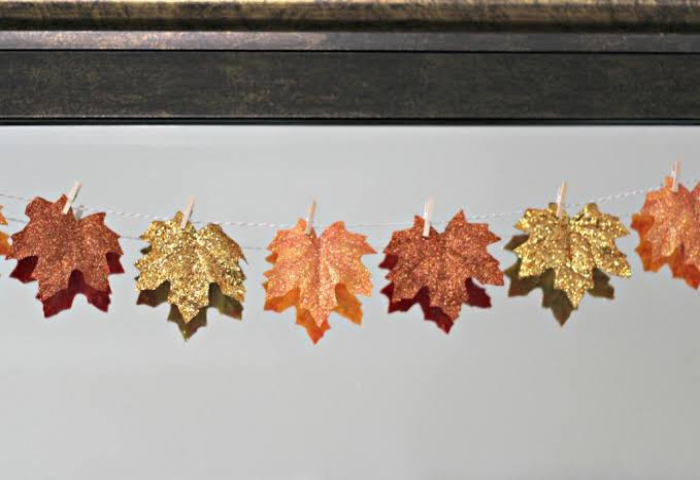 Sparkled Leaves Hanging