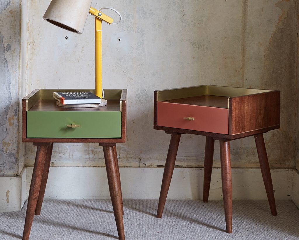 Upcycling Drawers Into Side Tables